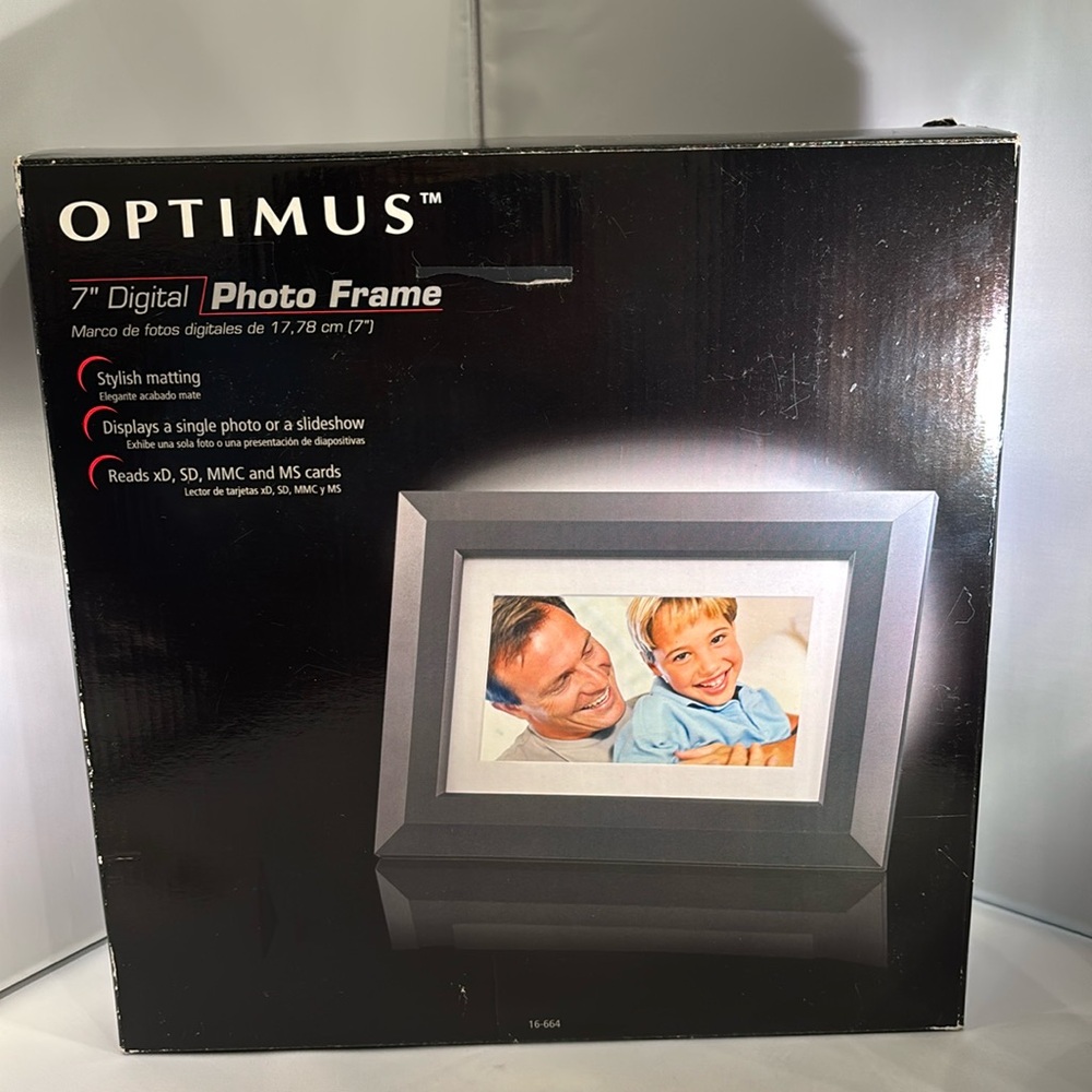 Optimus 7” Digital Photo Frame